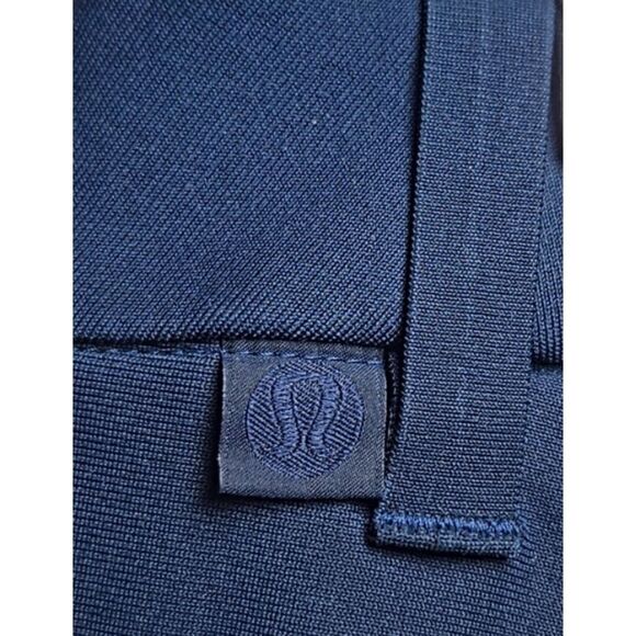 Lululemon Commission Classic-Fit ABC
Wrinkle Resistant Packable Chino Pant~
34 - Picture 9 of 10